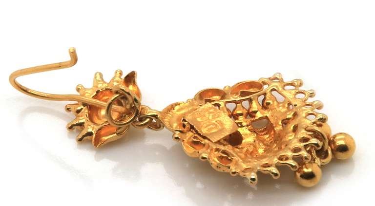 Incredible 22kt Dangle Earrings