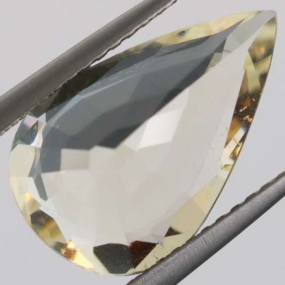 Amazing 4.42ct 15mm platinum blonde Beryl