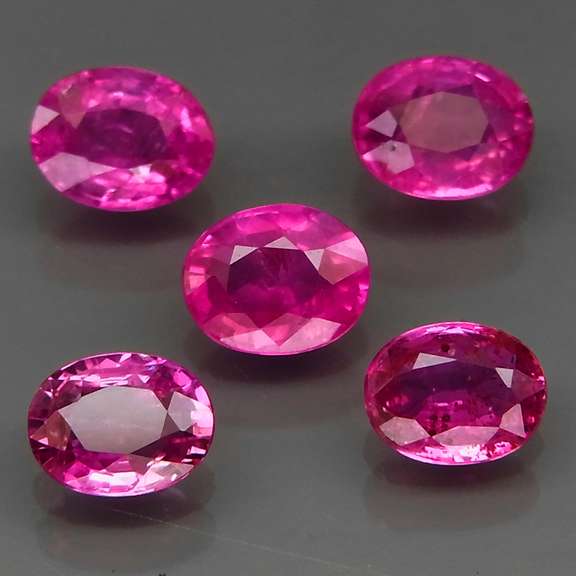 Amazing! 2.43ct hot pink Songean Sapphire set