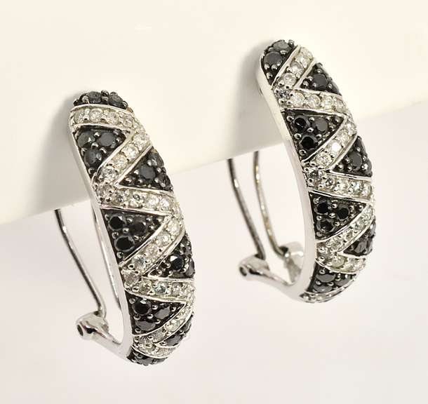 Tasteful J Hoop Black and White Dia. Earrings