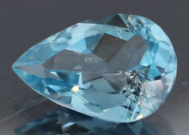 Vivid 6.10ct top Swiss blue Topaz
