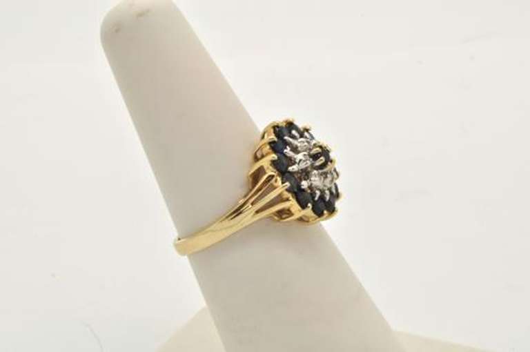 LADIES SAPPHIRE AND DIAMOND CLUSTER / COCKTAIL RING