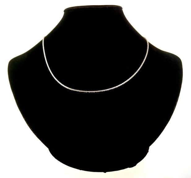 Shining Italian Sterling Silver Criss-Cross Chain Necklace