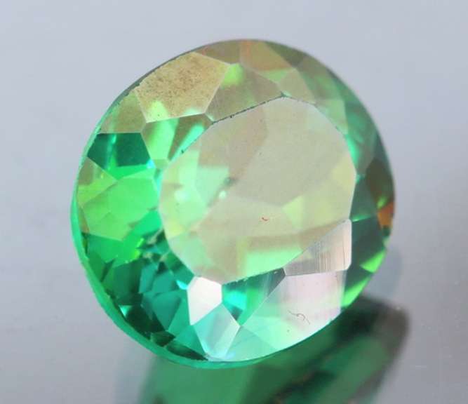 Amazing 5.72ct emerald green Mystic Topaz
