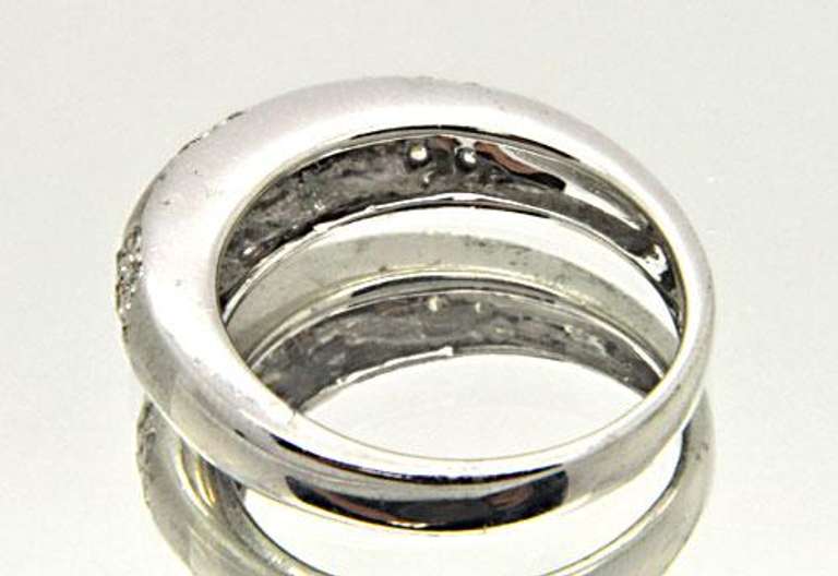 LADIES 18K WHITE GOLD DIAMOND BAND SATIN FINISH.