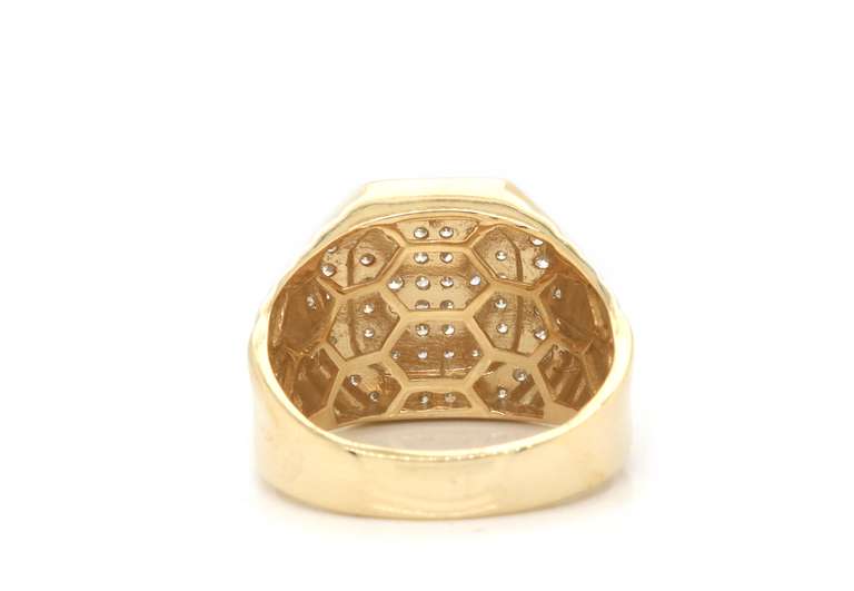 Men's Stunning 10kt Yellow Gold Diamond Ring