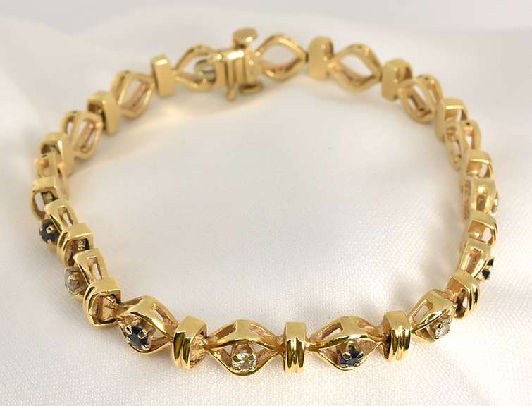 Stylish Sapphire & Diamond Bracelet