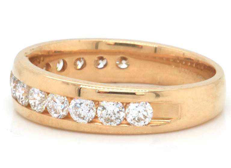 Handsome Yellow Gold 1cts Diamond Chanel Band