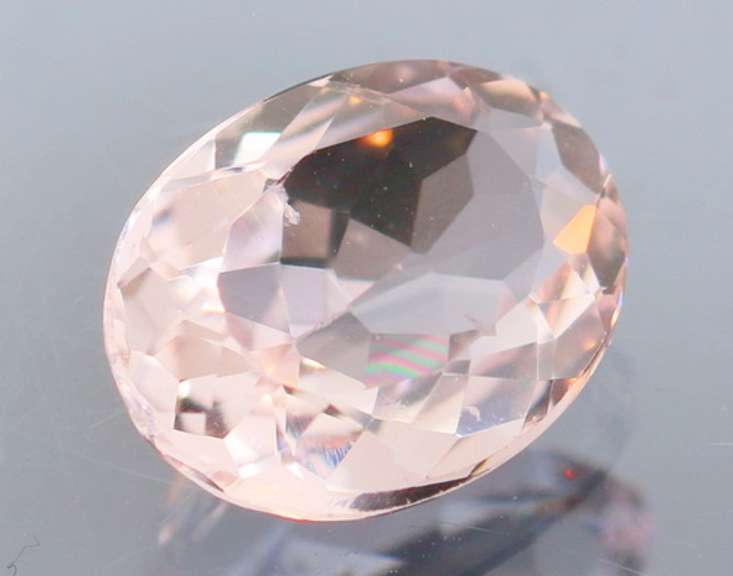 Simply gorgeous 1.17ct UNHEATED whisper pink Morganite
