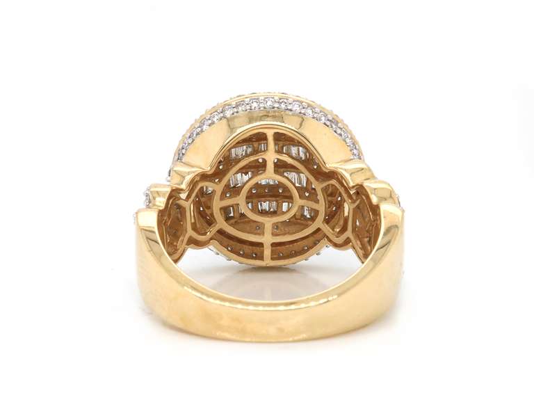 Very Unique Gent's Diamond Cluster Ring in 10kt
