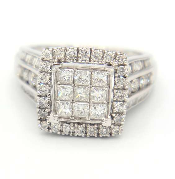 Masterpiece White Gold Diamond Ring