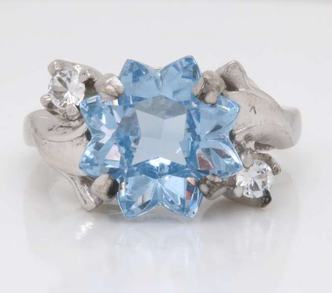 Pleasing White Gold Blue and White CZ Star Ring