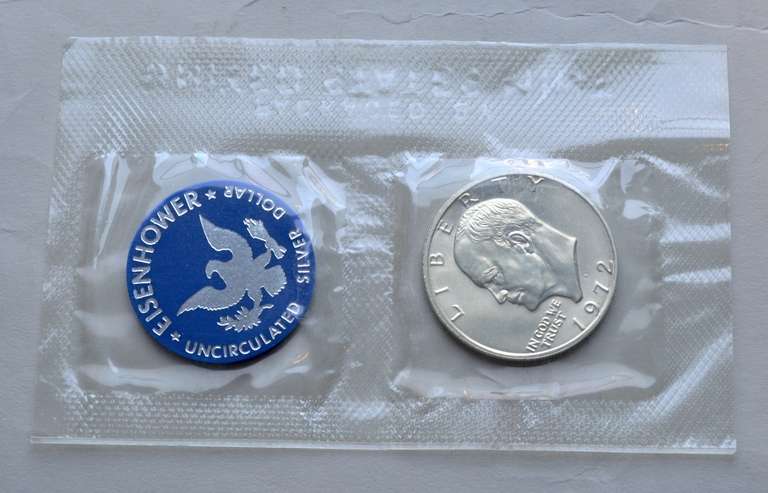 8 1972 Blue Pack Ike Silver Dollars