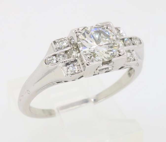 18k Art Deco Diamond Ring