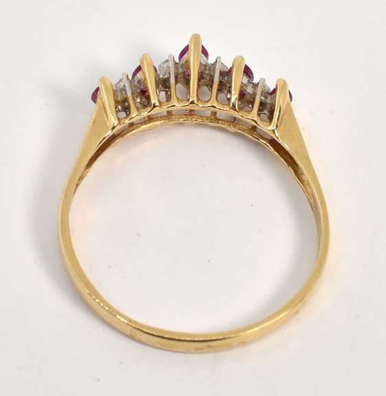 Stylish Marquise Ruby Pyramid Ring