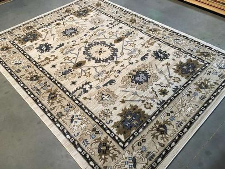MAGNIFICENT VINTAGE REPRO DESIGN RUG 6x8
