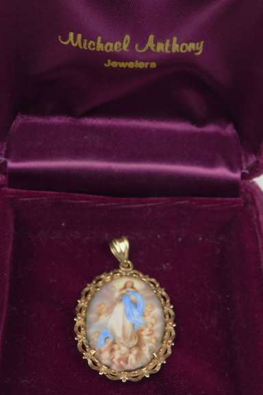 Beautiful 14K Handpainted Madonna & Angels Pendant