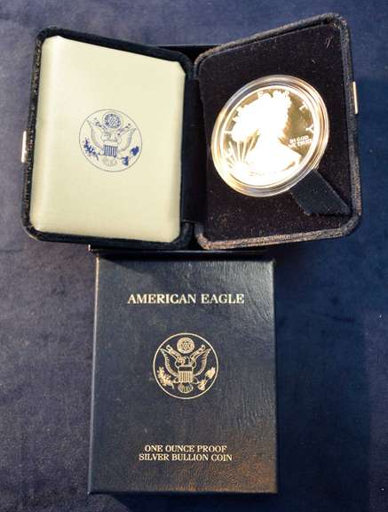 2005-W Proof American Silver Eagle.