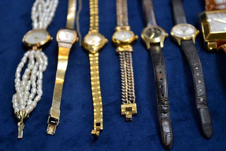 Lot Of 6 Watches Not In Working Order For Parts And Repair.