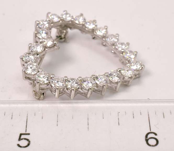 Stunning Diamond Heart Pendant/Pin Set in 14k White Gold.