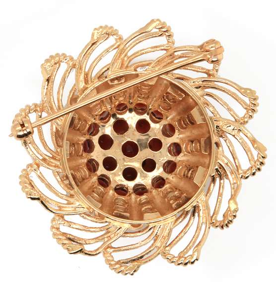 Entrancing 14kt YG Garnet & Pearl Flower Brooch with Openwork Petals