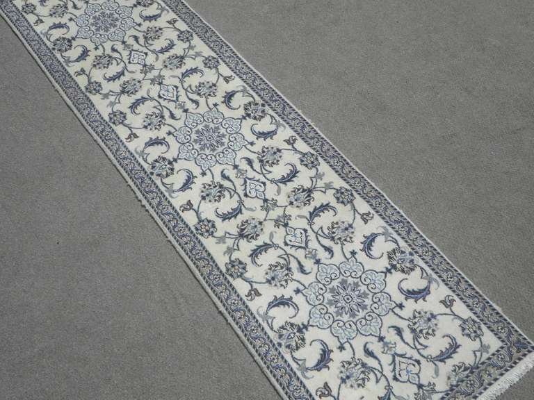 Authentic w/Silk Persian Nain 9.5x2.8