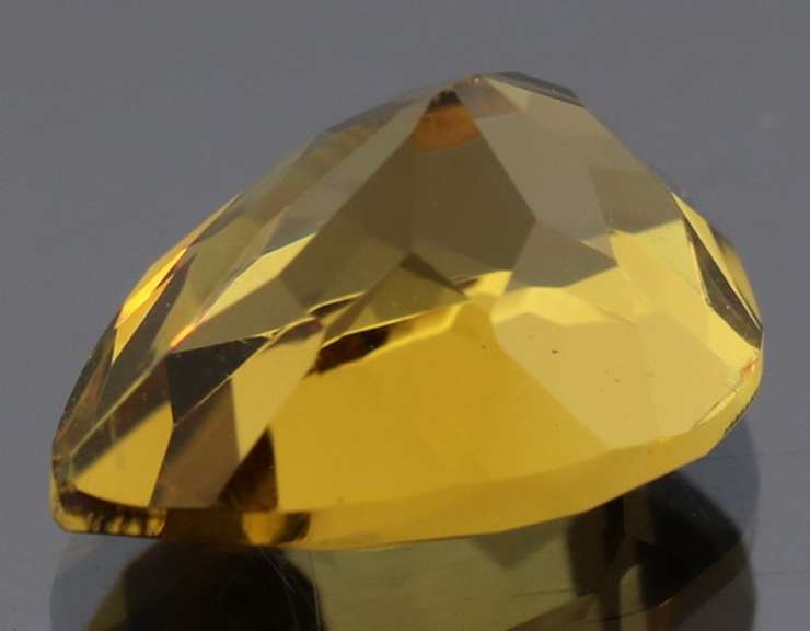 Vibrant!  5.18ct Golden orange unheated Citrine