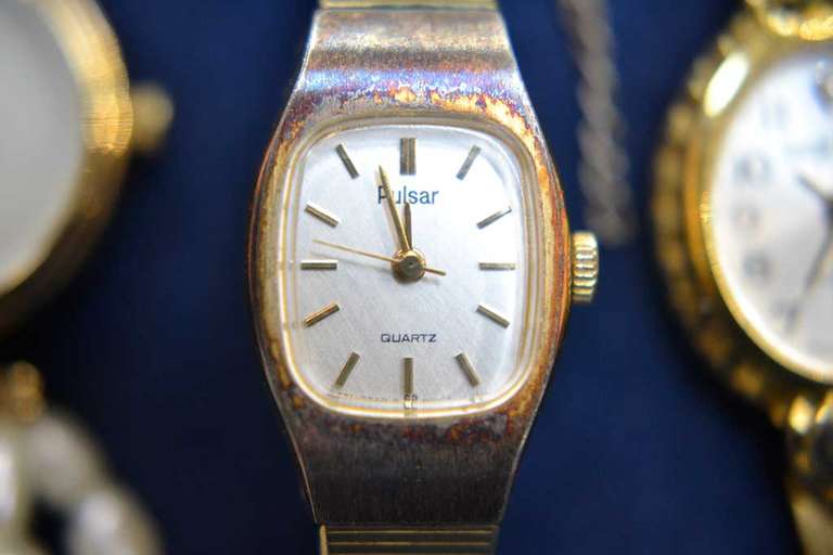 Lot Of 6 Watches Not In Working Order For Parts And Repair.