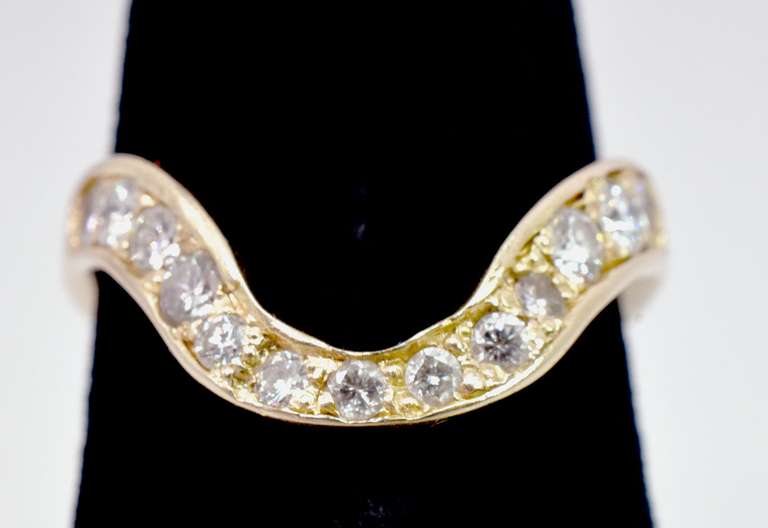 Wave Like Diamond Band in 14KT