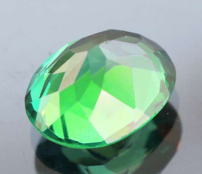 Amazing 5.72ct emerald green Mystic Topaz