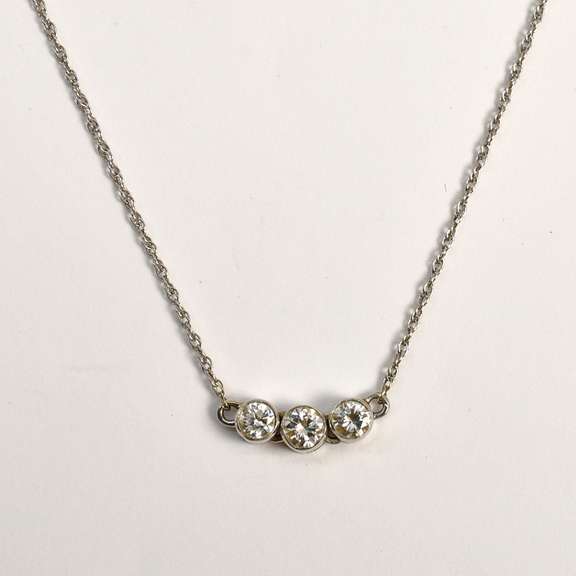White Gold 3Diamond Necklace