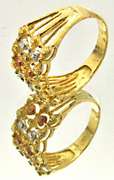 LADIES 14KT TRI-COLOR UNIQUE RING.