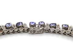 Breathtaking White Gold Tanzanite and Diamond Choker Necklace