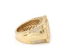 Enchanting 10kt Yellow Gold Cluster Ring