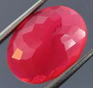 Impressive 3.09ct faceted flamingo pink Opal