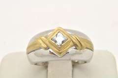 14 KT WHITE AND YELLOW GOLD RING / BAND