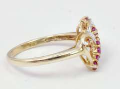 Vintage Ruby Heart Ring in Gold