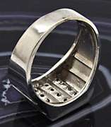 MEN'S 14 KT WHITE GOLD DIAMOND RING.
