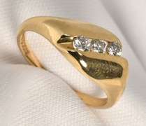 Sweet Little 3 Diamond Ring