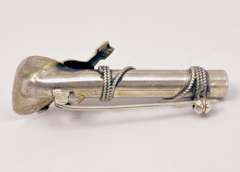 Unique Heart and Arrow Sterling Silver Pin