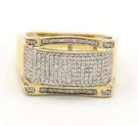 Wonderful Diamond Ring in Yellow Gold