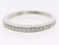 Dazzling Princess Cut Diamond w Halo Setting w 2 Matching Bands