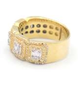 Graceful 1.03ctw Diamond Band in Yellow Gold