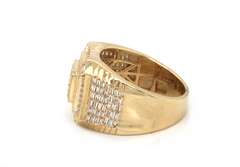 Elegant 10kt Yellow Gold Diamond Ring