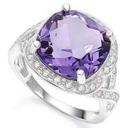 5.50 CT CREATED AMETHYST & 2PCS CREATED WHITE SAPPHIRE 925 STERLING SILVER RING
