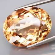 Amazing 21.56ct amber Imperial Topaz