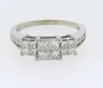 Dazzling White Gold 2cts Diamond Ring