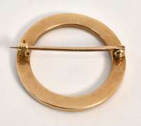 Sweet 14k & Enamel Circle Brooch