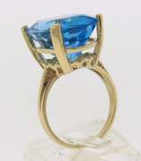 Fabulous Yellow Gold Oval Blue Topaz Ring