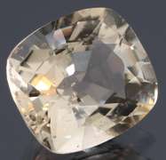 Absolutely gorgeous 5.59ct unheated champagne Beryl